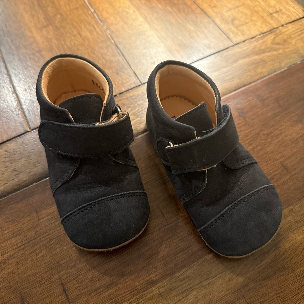 Petit Nord baby SHOE WITH VELCRO